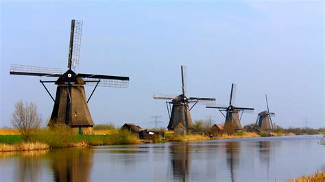 Kinderdijk, Holland: A Day at the Windmills | Jadescapades