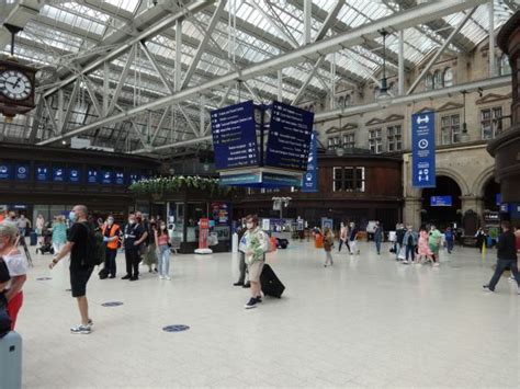 glasgow-central-station-clock