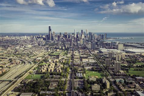 Moving to Chicago's Suburbs: What You Should Know About Each Area