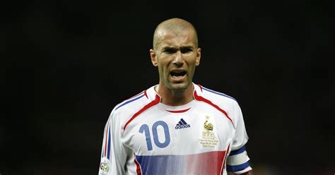 18 of our favourite bald footballers: Zidane, Kompany, Stam, Gravesen...