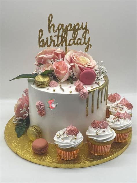 Birthday cake | 29th birthday cakes, Beautiful birthday cakes, Happy ...