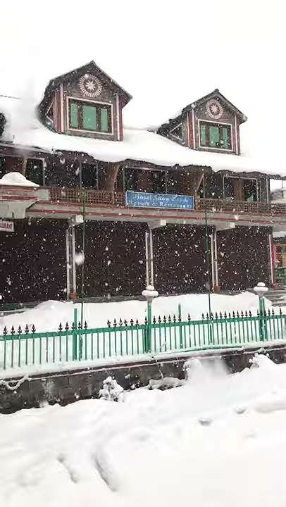 Heavy snowfall at mamer kangan ... hotel snowland resort mamer kangan - YouTube