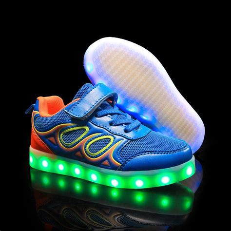 Pin su Light Up Shoes For Kids