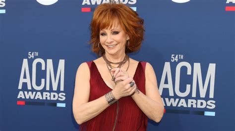 Reba McEntire announces 2023 spring tour dates | WAYZ - Harrisburg, PA