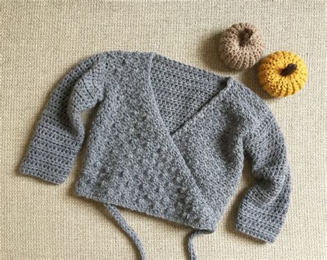 Beginner crochet baby cardigan - The Little Dot - mallooknits.com