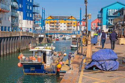 EXMOUTH MARINA, DEVON, UK - SEPTEMBER 20, 2019: View Of Seafront And ...