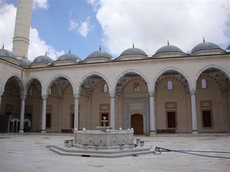 Turkey Nuggets: Sabanci Mosque in Adana