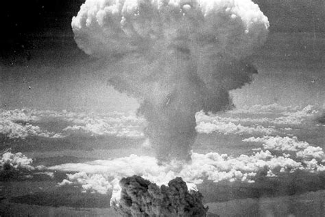 THIS DAY IN HISTORY – American bomber drops atomic bomb on Hiroshima ...