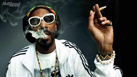 Snoop Dogg Smoking Wallpapers - Top Free Snoop Dogg Smoking Backgrounds ...