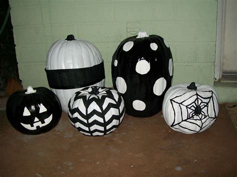 30++ Black And White Pumpkin | KIDDONAMES