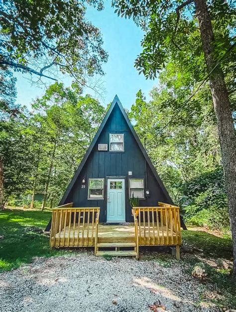 Best Airbnbs in Lake of the Ozarks: Lake Houses, Luxury Rentals + More