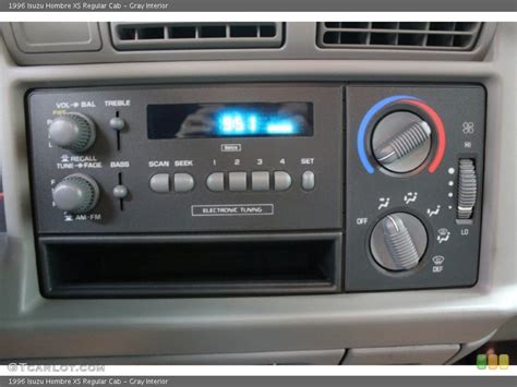 Gray Interior Controls for the 1996 Isuzu Hombre XS Regular Cab ...