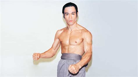 Bruce Lee's Life in Photos | Muscle & Fitness