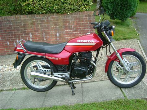 1985 Honda CB125T2 - Moto.ZombDrive.COM