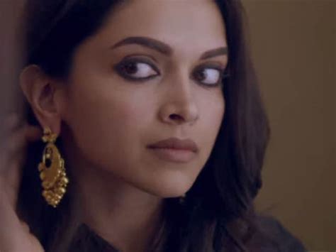 Deepika Padukone Wants to Keep Piku Earrings as Memento