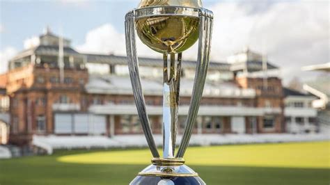 Video: ICC Cricket World Cup Trophy Comes to Oman | Al Bawaba