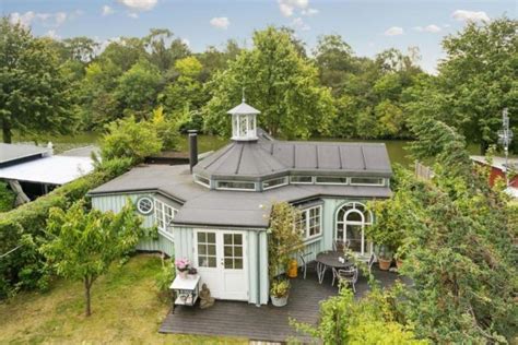 Beautiful Little Octagon Cottage in Denmark