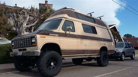 1987 Ford Chinook 4X4 Diesel Camper Van For Sale in Morro Bay, CA