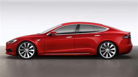 New Tesla Model S 2023 Plaid AWD Photos, Prices And Specs in Saudi Arabia