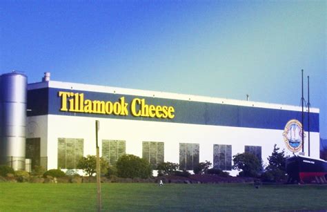 Tillamook Cheese Factory | Places to See in Oregon