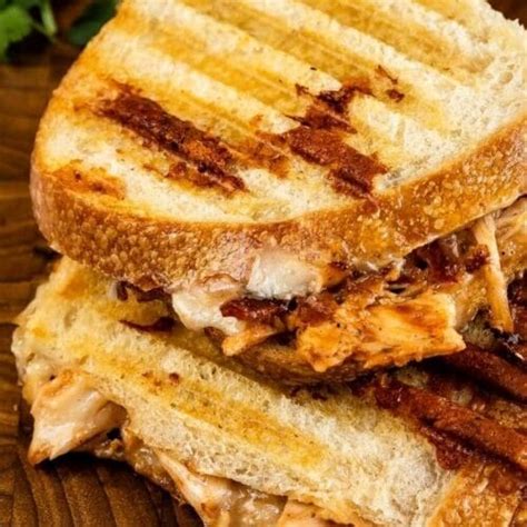 BBQ Chicken Panini Recipe - EASY GOOD IDEAS