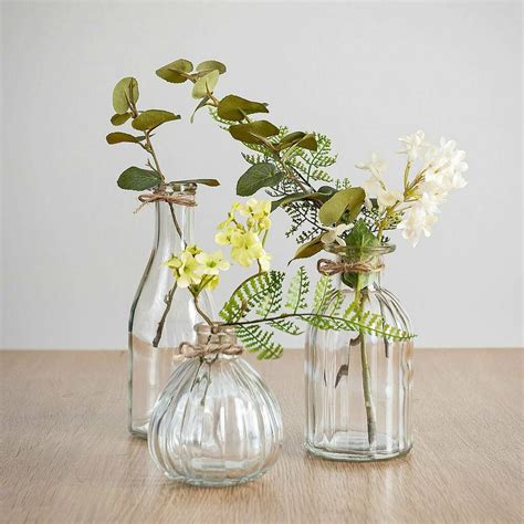 Ripple Vintage Style Glass Bud Vases By The Flower Studio | Bud vase centerpiece, Bud vases ...