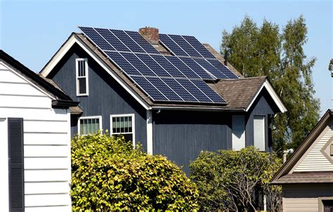 California Becomes First State to Mandate Solar on New Homes | Remodeling