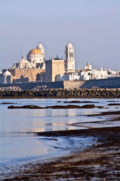 Cathedral of Cadiz stock image. Image of beautiful, shore - 27215037