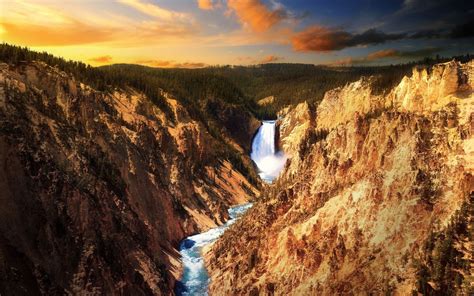 Yellowstone National Park | Natural Creations