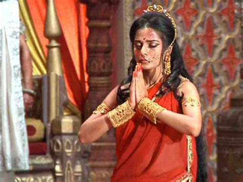 Mahabharat: Who was the only Kaurava who objected to Draupadi's disrobing?