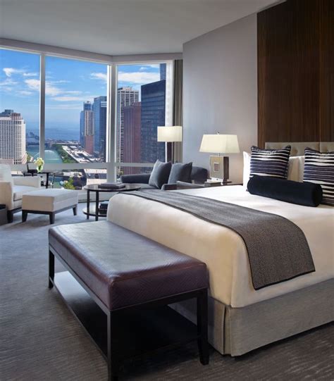 Downtown Chicago Hotel Suites & Accommodations | Trump Hotel