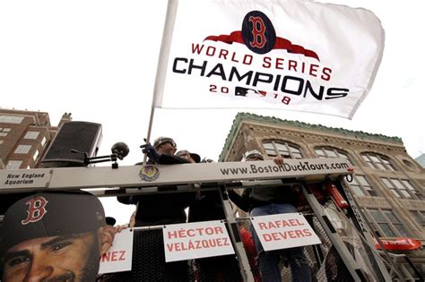 Boston Red Sox Victory Parade: Photos Of World Series Win Celebration ...