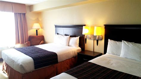 Country Inn & Suites Niagara Falls | Niagara Falls Places to Stay