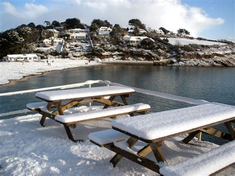 Swanpool Beach in the snow - Feb 2009 | Seascapes art, Snow pictures, Falmouth cornwall