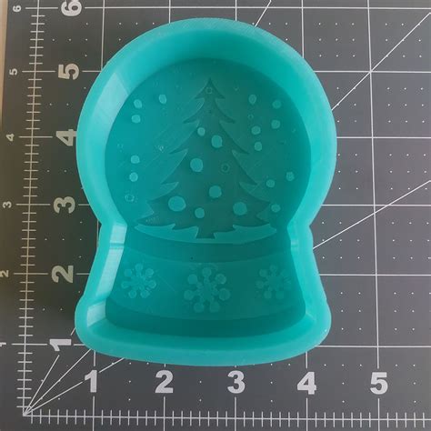 Christmas Tree Snow Globe Mold – OSLS Crafting