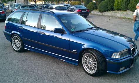 BMW E36 320I Touring M-Edition : Biete