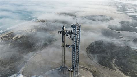 Epic Photos Show SpaceX Starship Beaming on the Launchpad - CNET