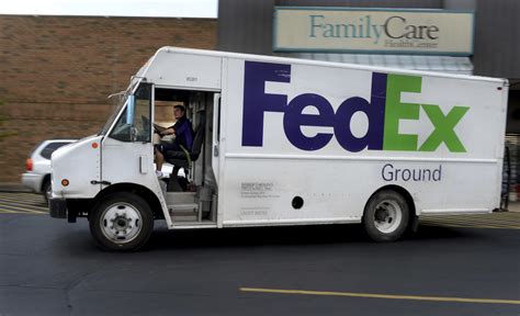 Oregon FedEx Driver Won't Be Charged Punching Man Who Made Racist ...