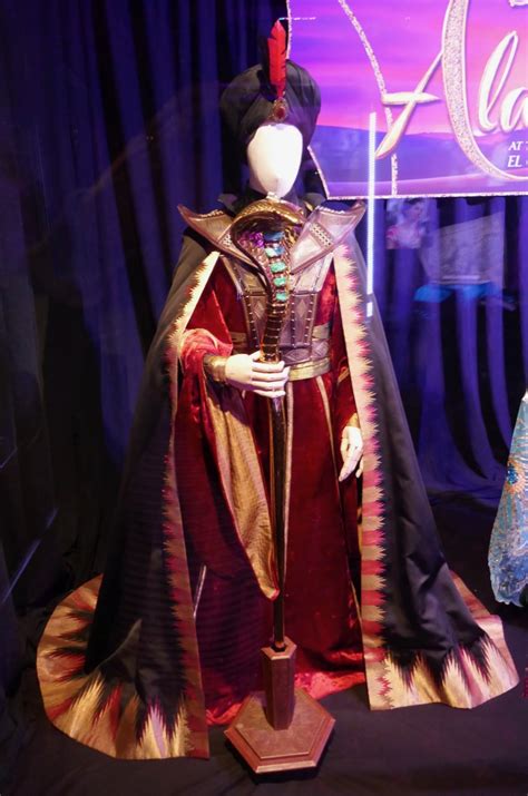 Hollywood Movie Costumes and Props: Jafar and Sultan movie costumes from Aladdin on display ...