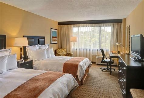 RADISSON HOTEL FREEHOLD $107 ($̶1̶5̶0̶) - Updated 2020 Prices & Reviews - NJ - Tripadvisor