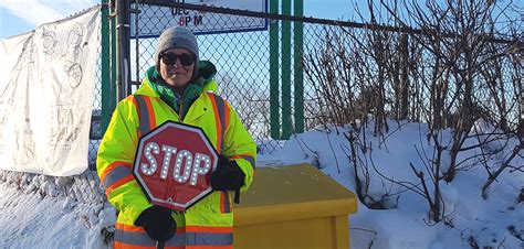 New LED stop signs for crossing guards help increase safety in school zones - Huntsville Doppler