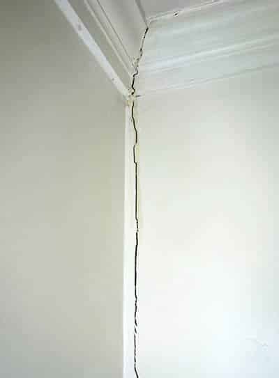 Types of Ceiling Cracks (Guide & What to Look For) - Designing Idea