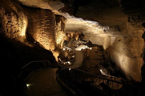 7 awesome Alabama caves where you can explore (and cool down) - al.com