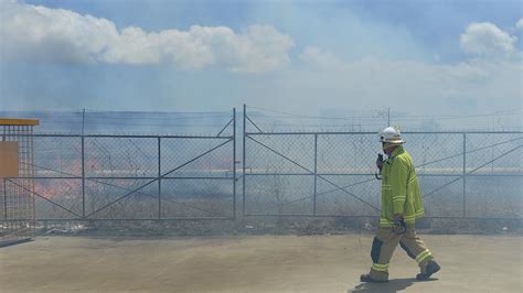 BREAKING: Townsville firefighters act quick to bring threatening blaze under control ...