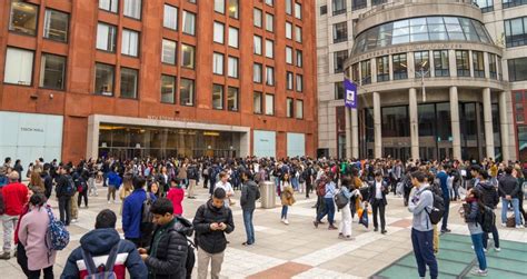 Your Chances at NYU Stern: Acceptance Rate & Other Factors