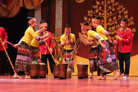 老挝传统民族舞蹈表演在老挝文化宫盛大上演 - 天湖度假区