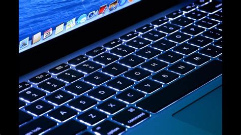 MacBook Pro Keyboard Lighting Effect To Music - YouTube