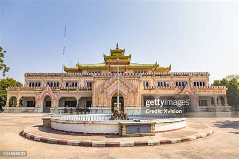 Bagnan Railway Station Photos and Premium High Res Pictures - Getty Images