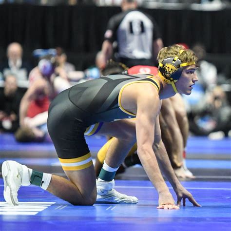 Pitt Wrestling on Twitter: "NCAA Consi Round 2 🏆 133 Pounds No. 9 Micky ...