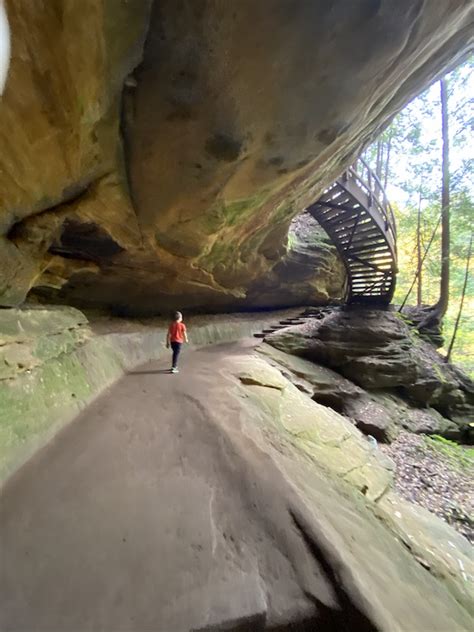 Old Man's Cave in Hocking Hills is a Breathtaking Hike